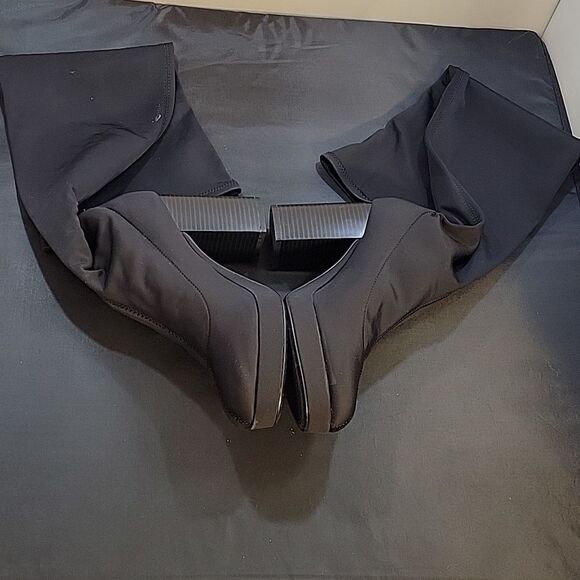 BERSHKE LONG BLOCK-HEEL WOMEN'S PLATFORM BOOT - Picture 12 of 13